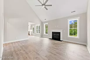2428 Starling Ln, New Bern, NC 28562 - Photo 4