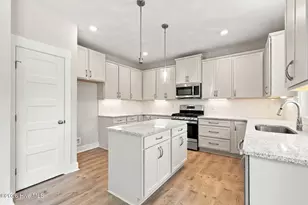 2428 Starling Ln, New Bern, NC 28562 - Photo 8