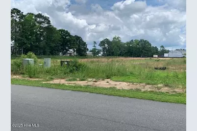 98 Wildwood Street NW, Shallotte, NC 28470 - Photo 2