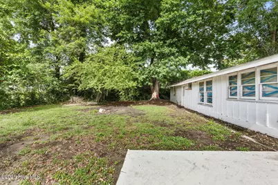 608 Henderson Drive, Jacksonville, NC 28540 - Photo 30