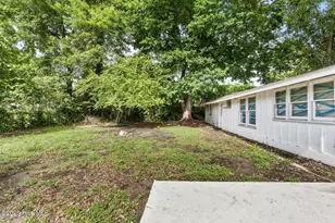 608 Henderson Dr, Jacksonville, NC 28540 - Photo 30