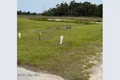 529 Sanders Lane, Newport, NC 28570 - Photo 8