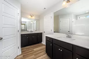 66 W Emily Gardens Dr, Selma, NC 27576 - Photo 16