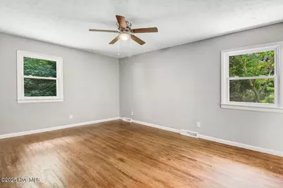 527 W College Street, Warsaw, NC 28398 - Photo 30