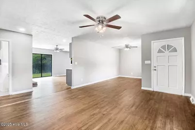 527 W College Street, Warsaw, NC 28398 - Photo 16