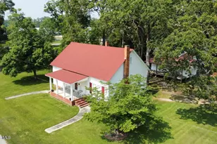 217 N Howard St, Chadbourn, NC 28431 - Photo 1