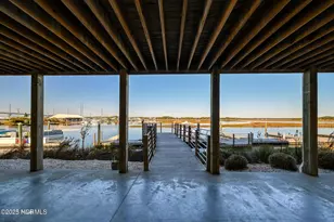 111 N New River Dr, Surf City, NC 28445 - Photo 22