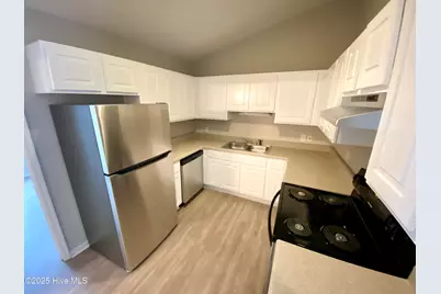 3001 Macgregor Downs Road #102, Greenville, NC 27834 - Photo 6