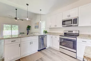552 Timbercrest Cir, Bolivia, NC 28422 - Photo 8