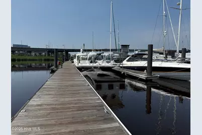 1701 N Jel Wade Drive #18, Wilmington, NC 28401 - Photo 2