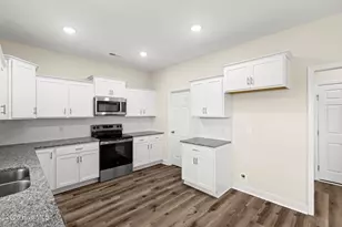 911 Wild Azalea Wy, Hubert, NC 28539 - Photo 12