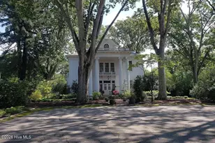 900 Nash St N, Wilson, NC 27893 - Photo 2