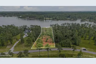 170 Waters Edge E Lane, Oriental, NC 28571 - Photo 2