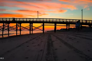 120 NE 17th St, Oak Island, NC 28465 - Photo 2