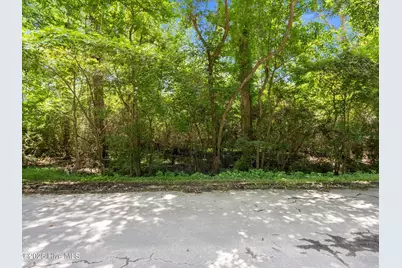 110 Tradewinds Road, Newport, NC 28570 - Photo 2