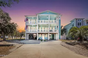 102 SE 68th St, Oak Island, NC 28465 - Photo 2
