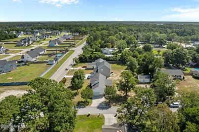 803 Wood Creek Drive, Hubert, NC 28539 - Photo 10