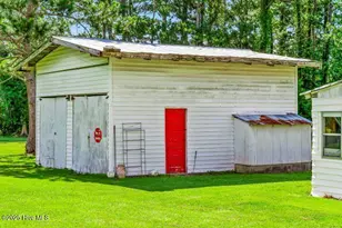 1738 Nc 306 Hwy S, Grantsboro, NC 28529 - Photo 60