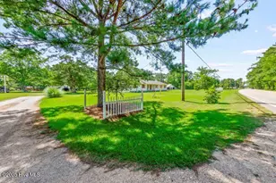 1738 Nc 306 Hwy S, Grantsboro, NC 28529 - Photo 10