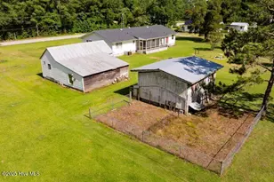 1738 Nc 306 Hwy S, Grantsboro, NC 28529 - Photo 6