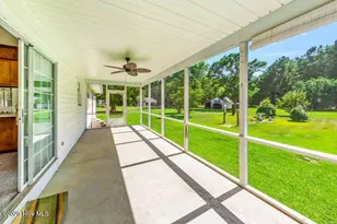 1738 Nc 306 Hwy S, Grantsboro, NC 28529 - Photo 14