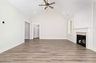 602 Tuscany Cir, Princeton, NC 27569 - Photo 6