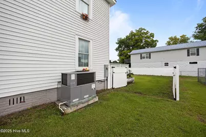 122 W 5th Street, Washington, NC 27889 - Photo 48