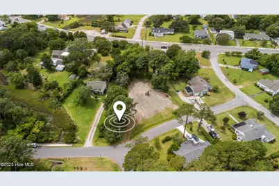 201 Sherwood Boulevard, Beaufort, NC 28516 - Photo 2