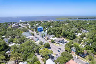 102 W Brown Street, Southport, NC 28461 - Photo 8