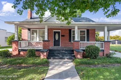 3902 W Wilson Street, Farmville, NC 27828 - Photo 1
