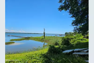 139 Hall Point Road, Sneads Ferry, NC 28460 - Photo 1