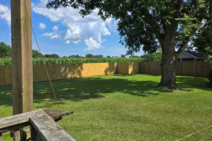 121 Schley Ave, Lake Waccamaw, NC 28450 - Photo 36