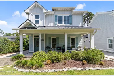 304 W 11th Street, Southport, NC 28461 - Photo 1
