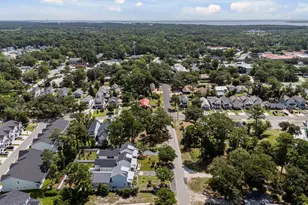 304 W 11th St, Southport, NC 28461 - Photo 18