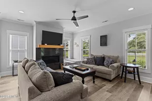 304 W 11th St, Southport, NC 28461 - Photo 42