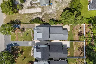 304 W 11th St, Southport, NC 28461 - Photo 16