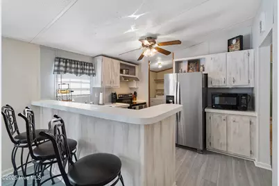 3216 Woodlawn Avenue SW, Supply, NC 28462 - Photo 10