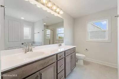 1856 Olde Towne Pointe Boulevard, Jacksonville, NC 28546 - Photo 16