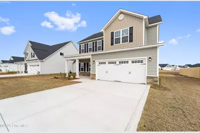 1856 Olde Towne Pointe Boulevard, Jacksonville, NC 28546 - Photo 2