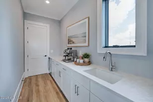 107 Raleigh Ave, Surf City, NC 28445 - Photo 4