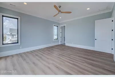 107 Raleigh Avenue, Surf City, NC 28445 - Photo 16