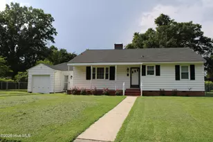 707 Cameron Dr, Kinston, NC 28501 - Photo 1