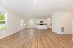 17 W Emily Gardens Dr, Selma, NC 27576 - Photo 8