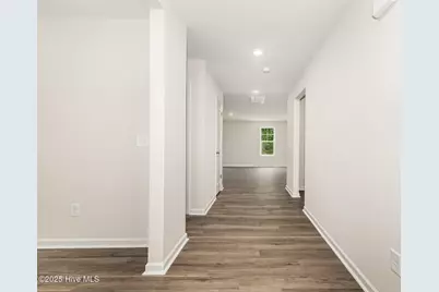 73 W Emily Gardens Drive, Selma, NC 27576 - Photo 4