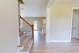 145 Spring Meadows Dr, Aberdeen, NC 28315 - Photo 2