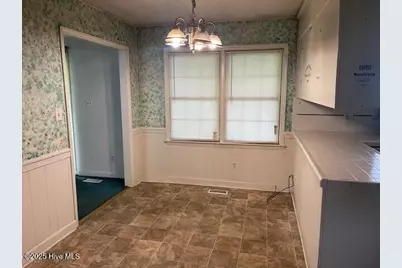 56 Hilltop Drive, Washington, NC 27889 - Photo 8