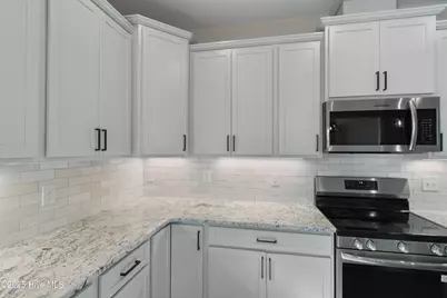 560 Kennedy Circle, Southport, NC 28461 - Photo 16