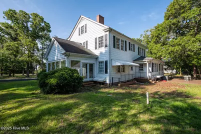 132 W Moore Street, Candor, NC 27229 - Photo 4