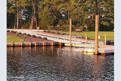 2072 Royal Pines Drive, New Bern, NC 28560 - Photo 26