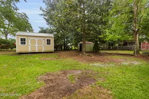 205 Speight St, Havelock, NC 28532 - Photo 22